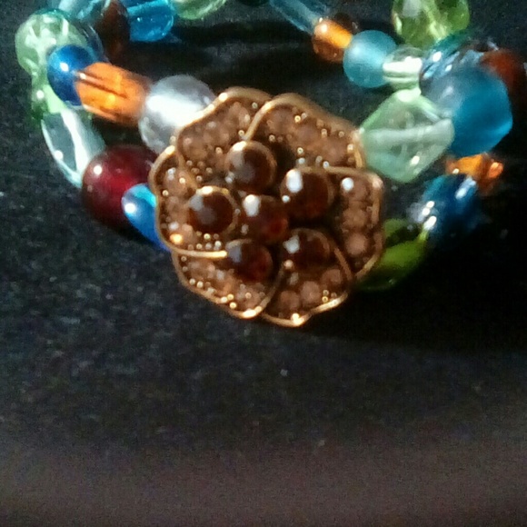 Gorgeous Statement Bracelet. (NWOT) - Picture 4 of 4